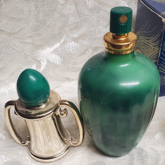 Avon Collection - Picture 2 of 4